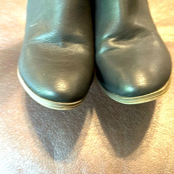 Charlotte Russe ankle boots / heeled booties - size 6, black - Picture 8 of 14